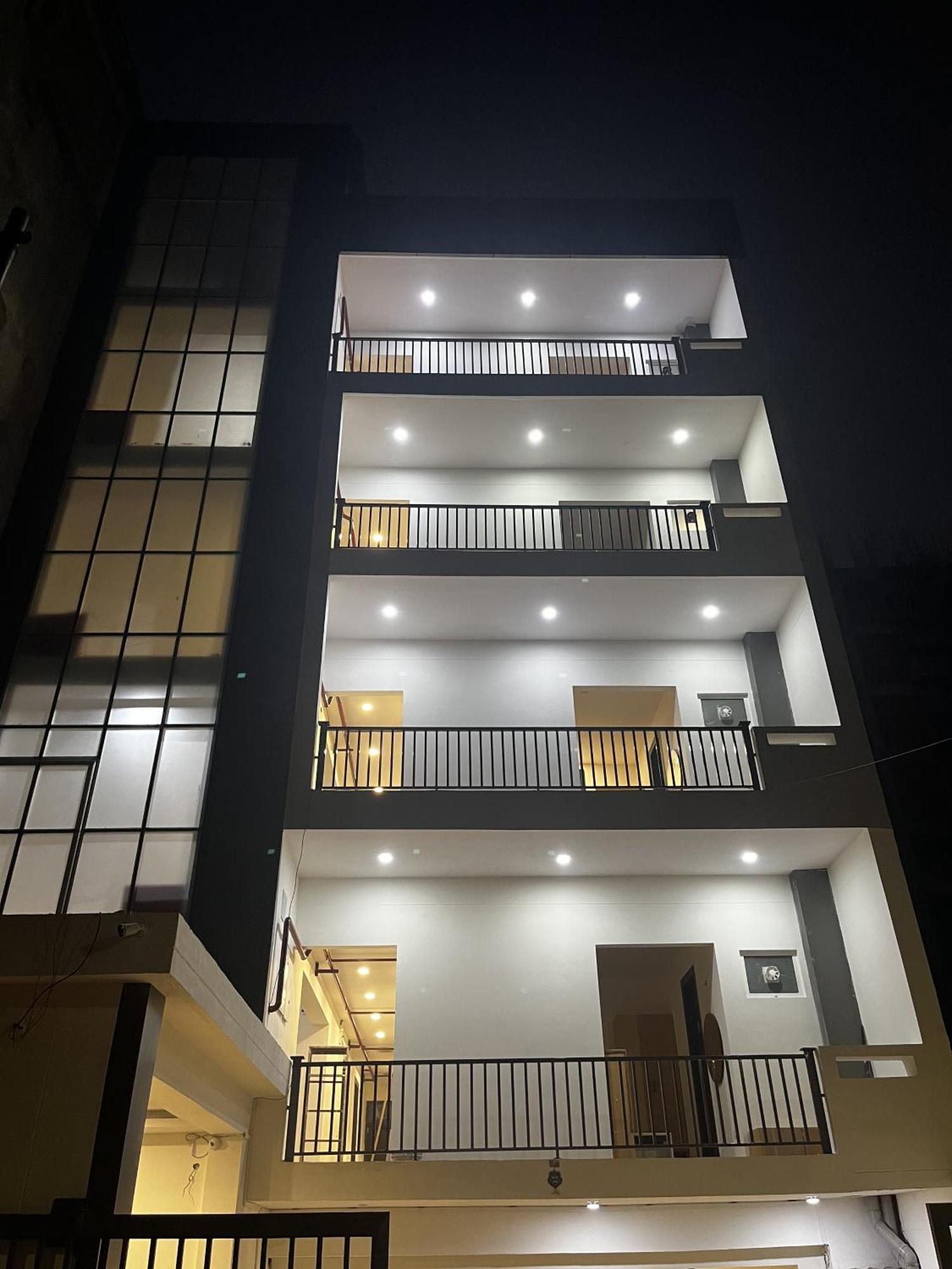 Roomquet Comfort Inn Allāhābād Junction Kültér fotó